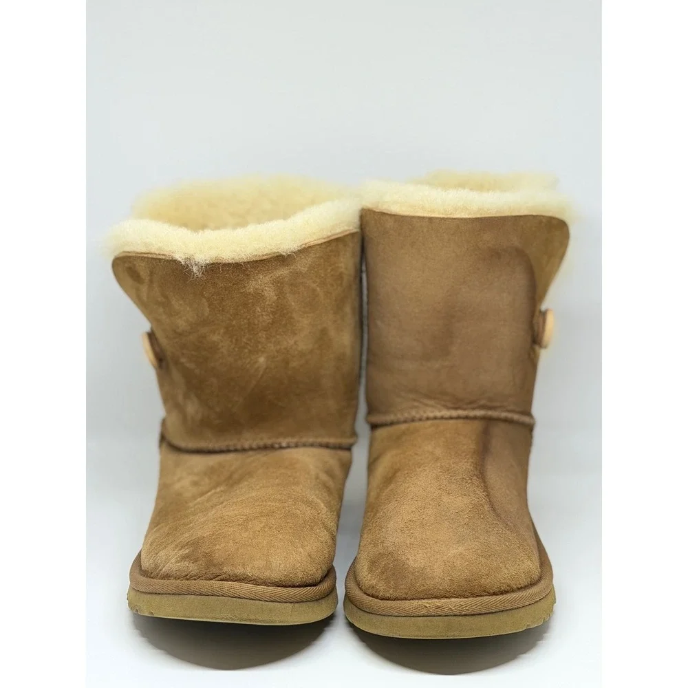 UGG Bailey Button Boots Chestnut Suede Shearling Winter Girls Shoes‎ Size 4 Kids